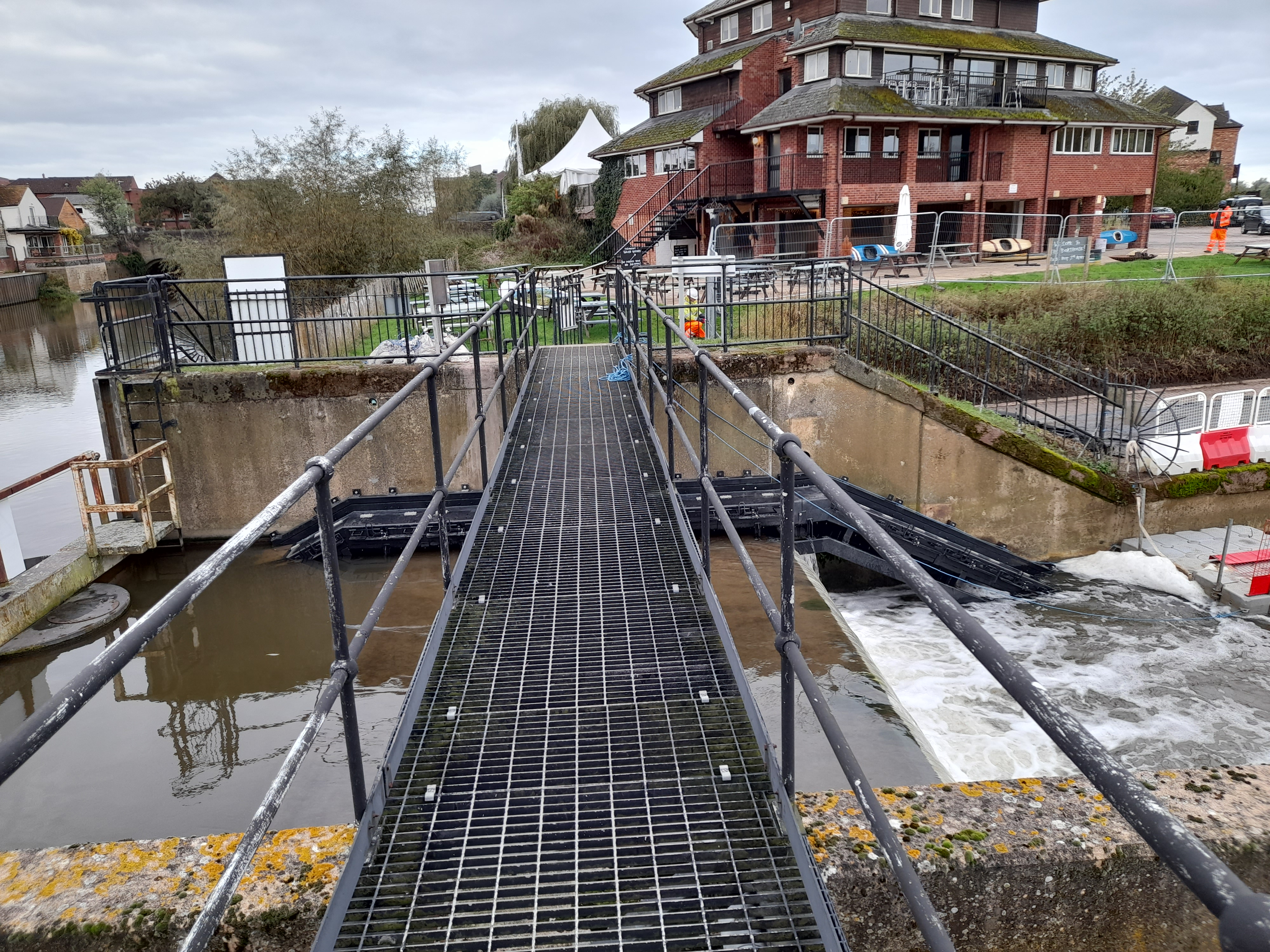 New eel pass at Stanchard Pit Weir